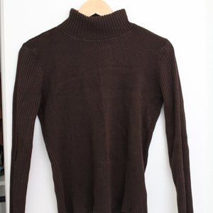 Geometric Knitted Turtle Neck